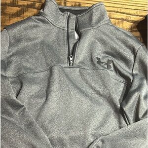 Under Armour Sweatshirt